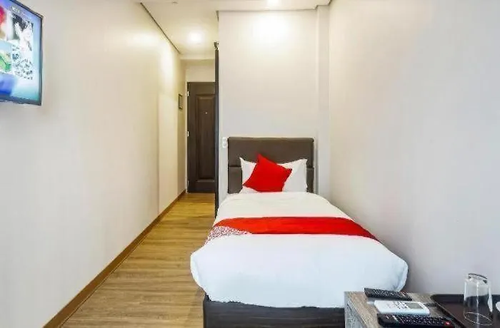 Oyo 241 Airo Hotel Manila