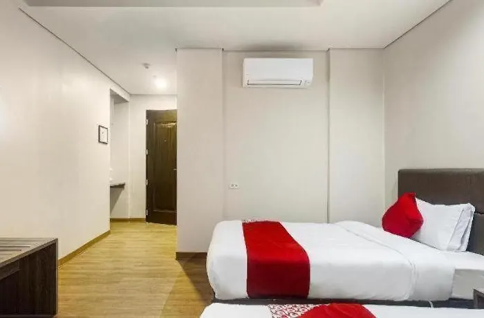Oyo 241 Airo Hotel 2*