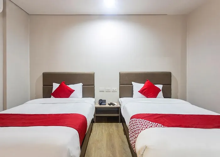Hotel Oyo 241 Airo