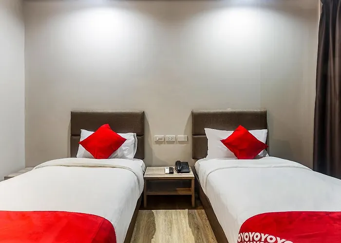 Hotel Oyo 241 Airo Manila