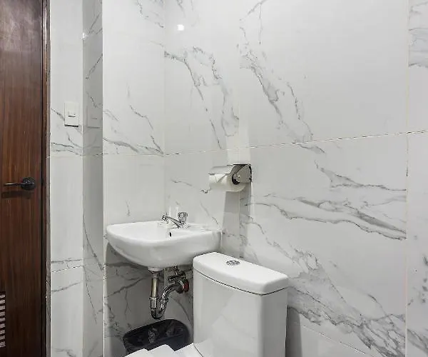 Oyo 241 Airo Hotel