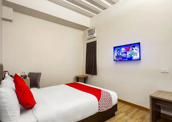 Oyo 241 Airo Hotel 2*