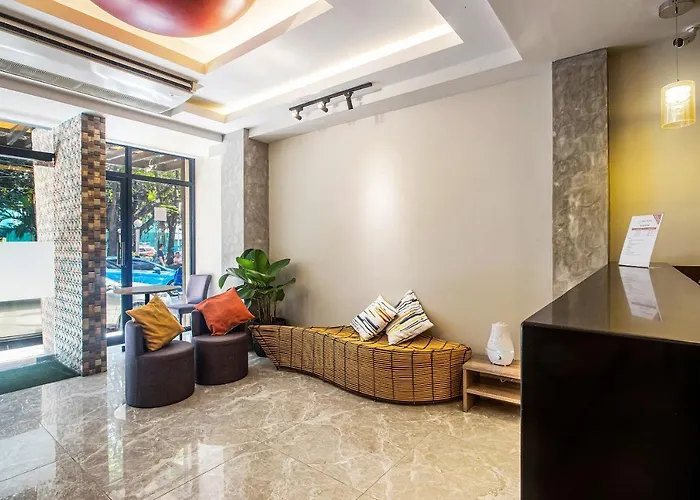 Oyo 241 Airo Hotel 2*